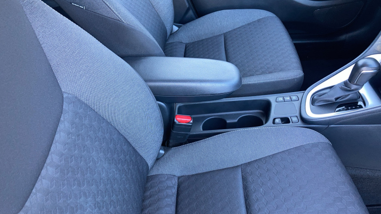 Toyota Yaris 1.5 Hybrid Design 5dr CVT Hybrid Hatchback